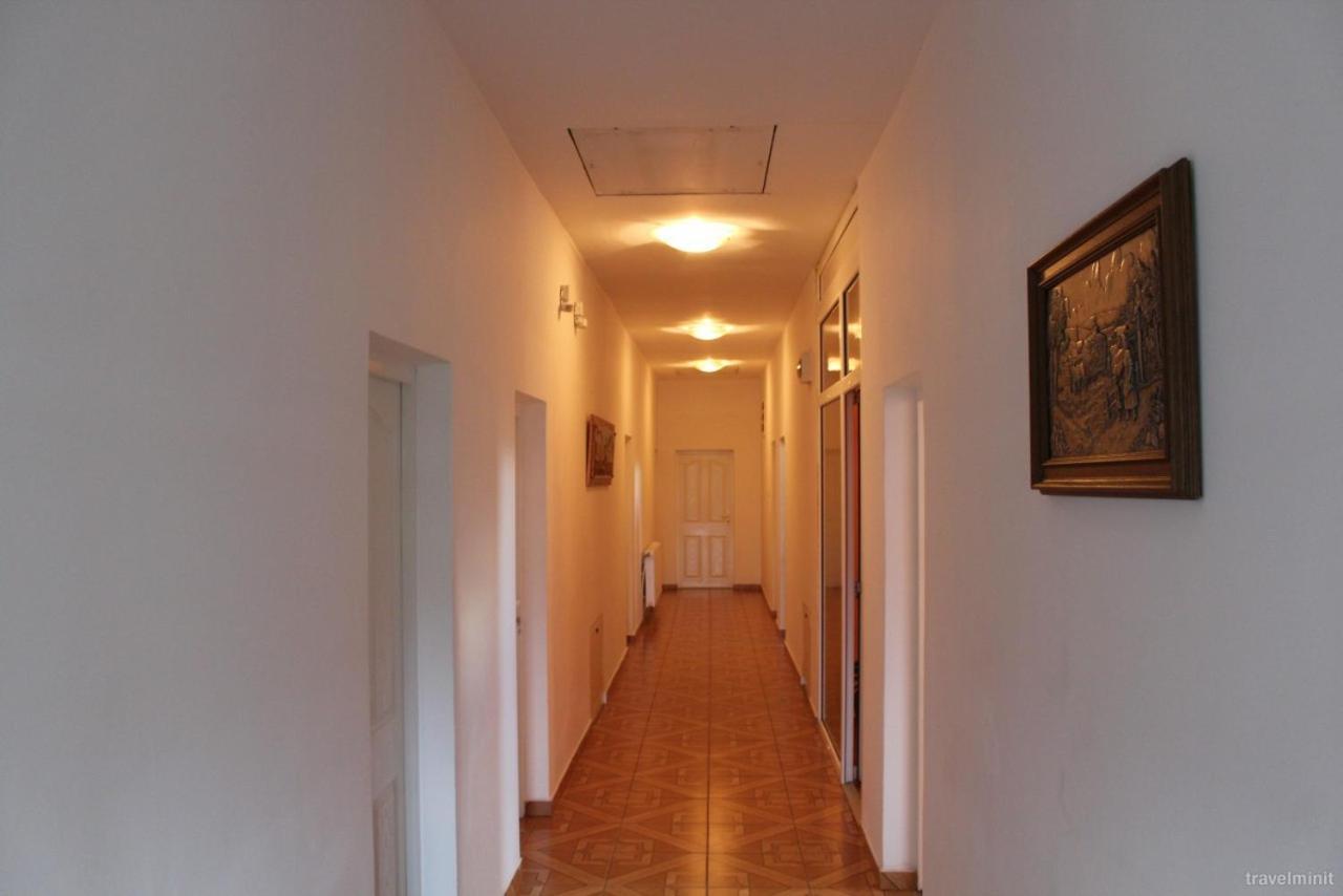 Szasz&Szasz Panzio Bed & Breakfast Gheorgheni  Bagian luar foto