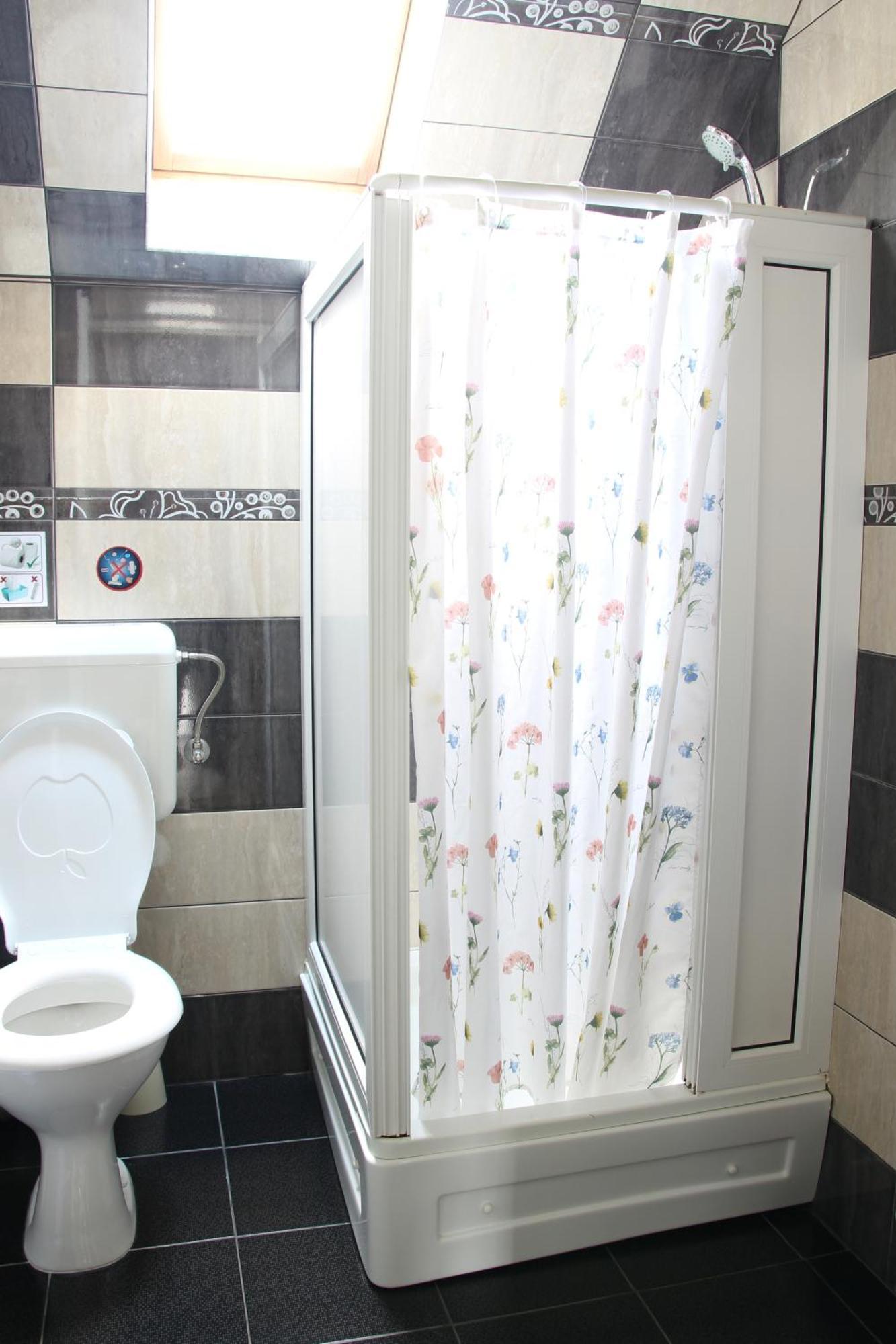 Szasz&Szasz Panzio Bed & Breakfast Gheorgheni  Bagian luar foto